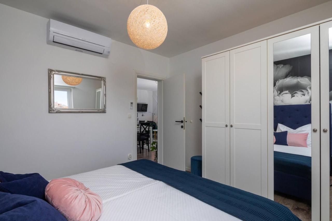 Apartments Valentina Bol Extérieur photo